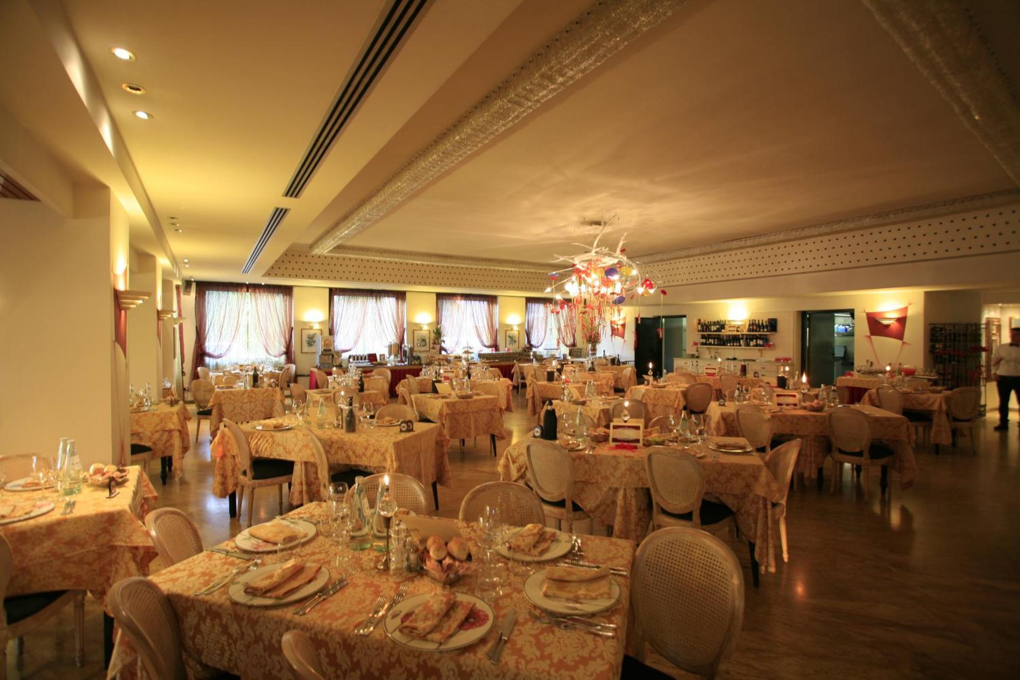 Hotel Catullo Sirmione Exterior photo