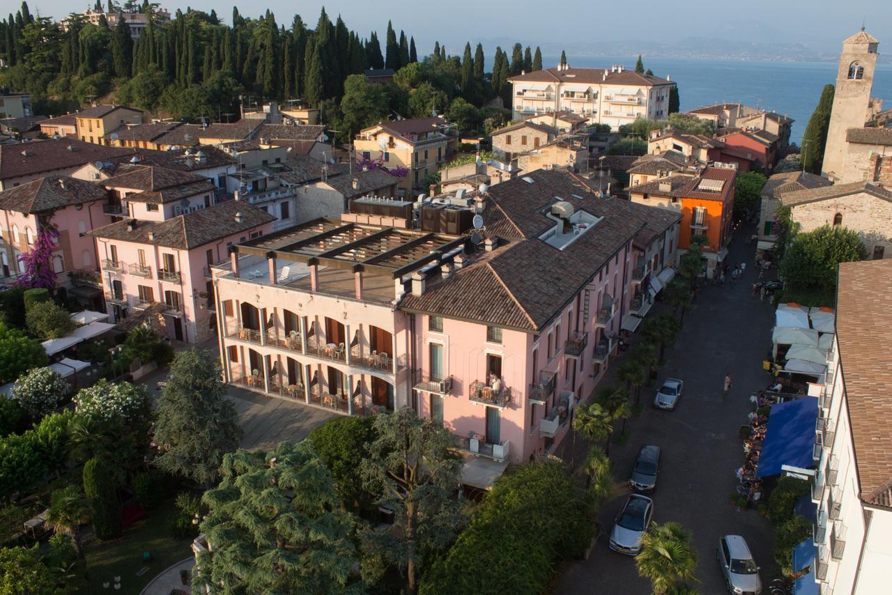 Hotel Catullo Sirmione Exterior photo
