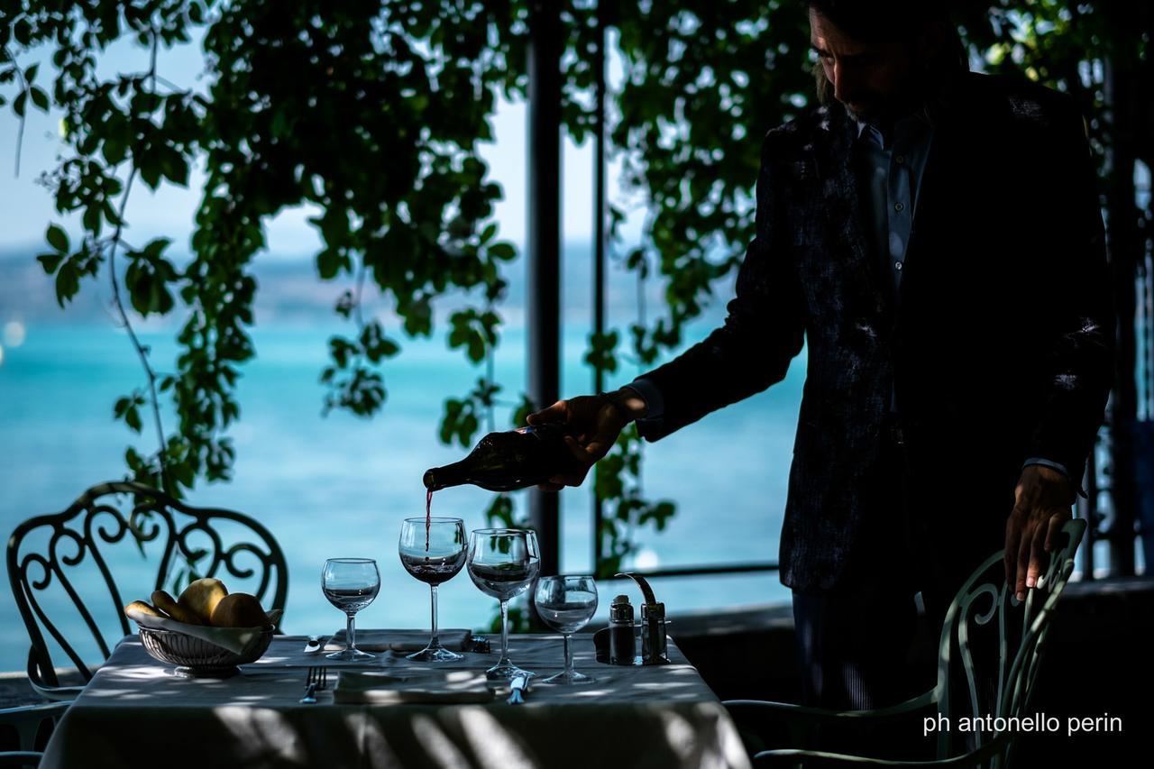 Hotel Catullo Sirmione Exterior photo